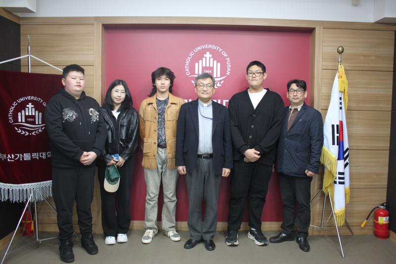 몽골 지식에르뎀 학교 본교 방문 1번째 이미지